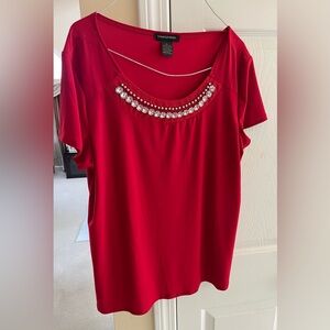 Susan Lawrence size XL
BEAUTIFUL ! Red Short Sleeve Top with Embellishments